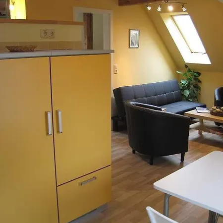 Ferienwohnung Borz Apartment Bad Klosterlausnitz
